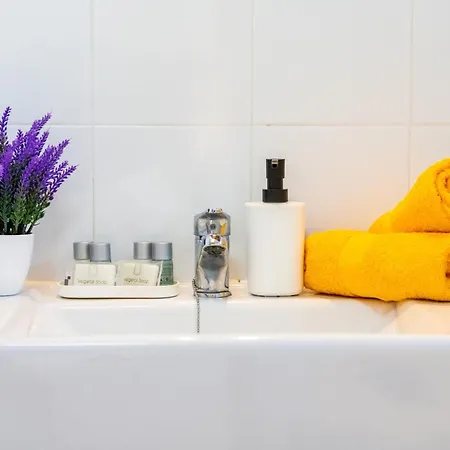 101 Bright With Pool View * Playa Feñabe