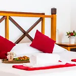 101 Bright With Pool View Playa Feñabe